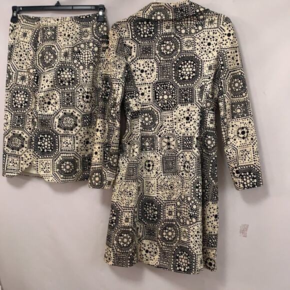 TRINA TURK BLACK & WHITE‎ SKIRTSUIT SIZE 2 - Picture 2 of 7